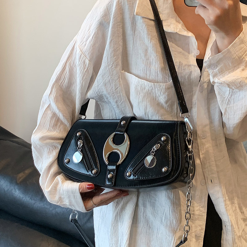 Borsa a tracolla Borsa di nicchia francese Grande capacità da donna 2023 Nuova borsa da sella per borsa a catena di fascia alta per tutte le partite estive_voghion.com