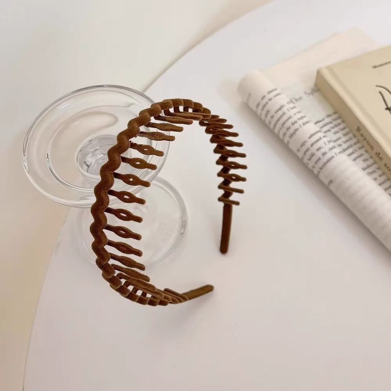 Fascia per capelli in acrilico floccato, fascia per capelli lavabile, stile nuovo per celebrità di Internet, con denti per gestire i capelli sciolti_voghion.com