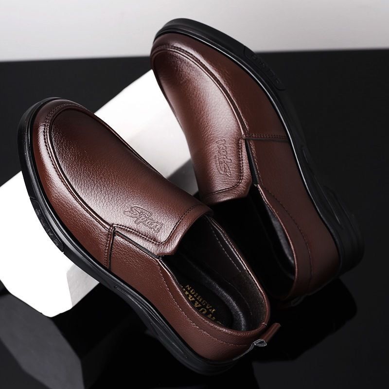 Euro Step Frühling Leder Business Casual Vielseitige Herrenschuhe mit weicher Oberfläche und Löchern für Männer mittleren Alters und ältere Menschen Atmungsaktiv Verschleißfest_voghion.com