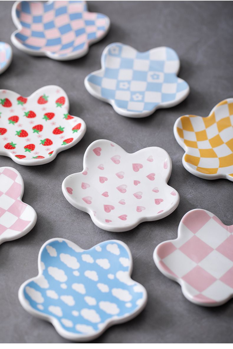Kreatywny ceramiczny talerz płatkowy prosty koronkowy talerz na owoce małe naczynie do przechowywania biżuterii dekoracja stołu talerz_voghion.com
