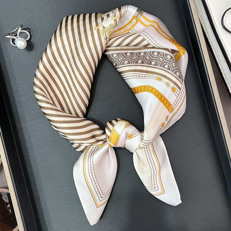 Klassischer gestreifter Lederschnallenschal, kleiner quadratischer Maulbeerseideschal, dünnes Damendesign, 100 % Seidenschal, Dekorationsschal_voghion.com