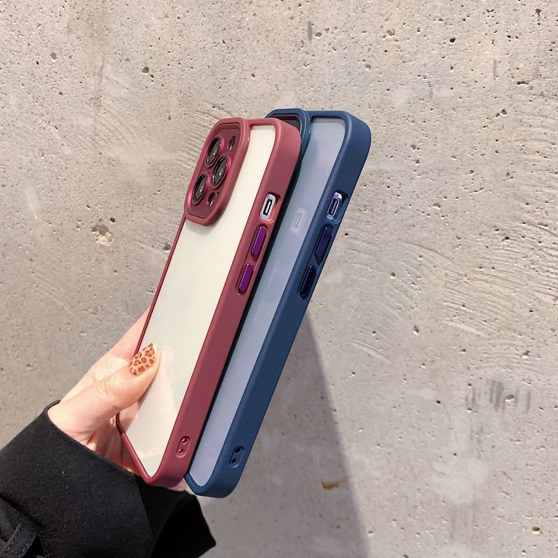 Elegante, dunkelviolette, stoßfeste Hülle für das iPhone 14 Pro/13/15 – Schutz in Militärqualität mit präzisen Aussparungen und luxuriösen metallischen Akzenten_voghion.com