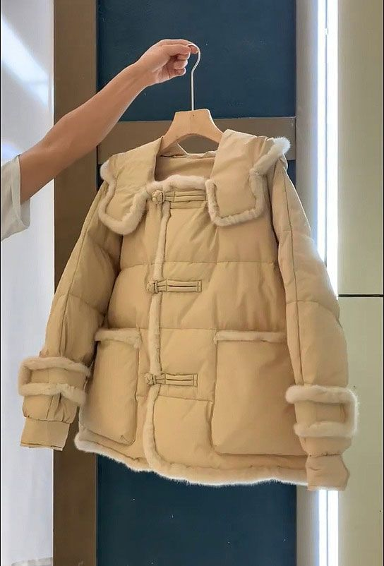 2022 Winter New Small Fragrant Wind Down Women's Short stature Design with Thickened Hooded Cotton Coat_voghion.com