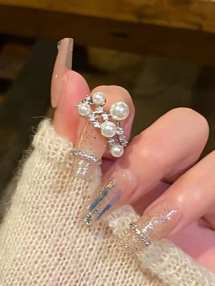 Starry Zircon Pearl Light Luxury High-end Feel, Tail Plain Ring, Women's Niche Design, Open Mouth Eating Ring_voghion.com