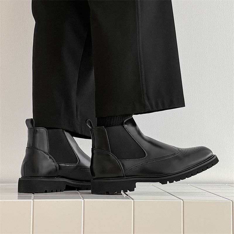 Nya läderfjädrar herrskor Högtoppade mäns höjdverktyg Martin Boots_voghion.com