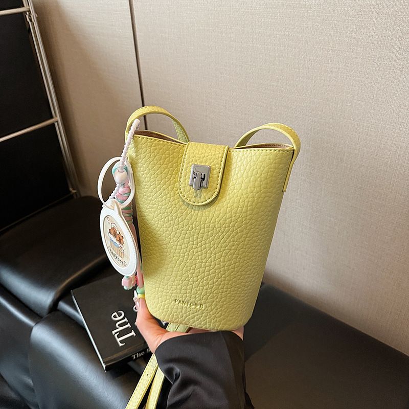 2025 Summer New Single Shoulder Solid Color For Women Casual Small Bucket Large Capacity Fashion Korean Style Crossbody_voghion.com