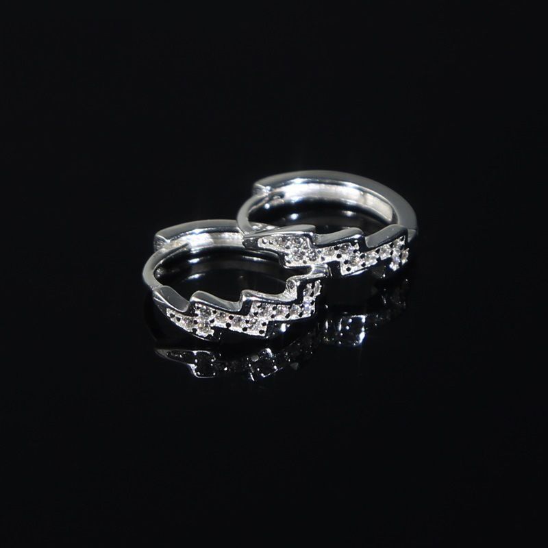 Orecchini da donna con fulmini in argento Hip Hop e micro zirconi intarsiati._voghion.com