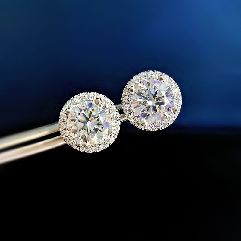 Orecchini classici rotondi con diamanti pieni intarsiati con zirconi super flash, temperamento nobile ed elegante da donna_voghion.com