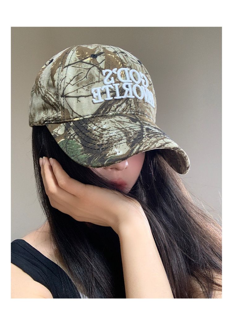 Czapka z daszkiem w kamuflażu męska_voghion.com