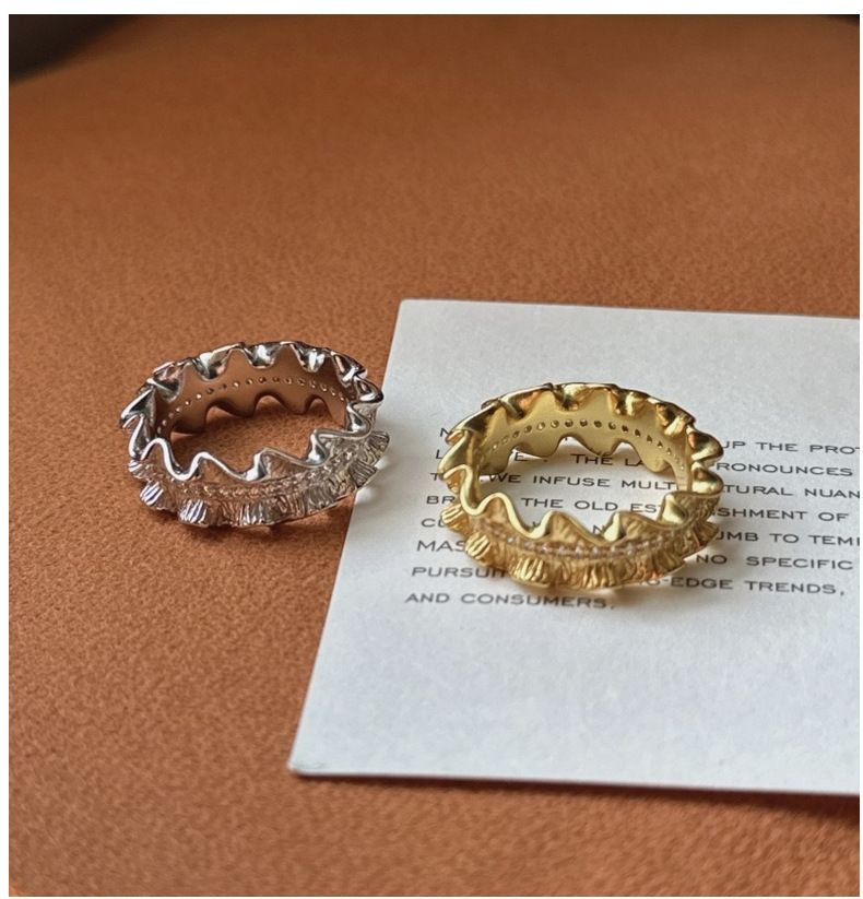 Anello con gonna in argento sterling S925, design di nicchia, leggero, lussuoso, semplice, dolce, con texture plissettata, gioielli vintage_voghion.com