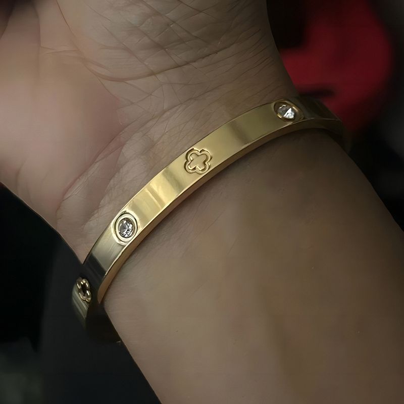 Bracciale in acciaio inossidabile con quadrifoglio e diamanti placcati sottovuoto, braccialetti in oro_voghion.com