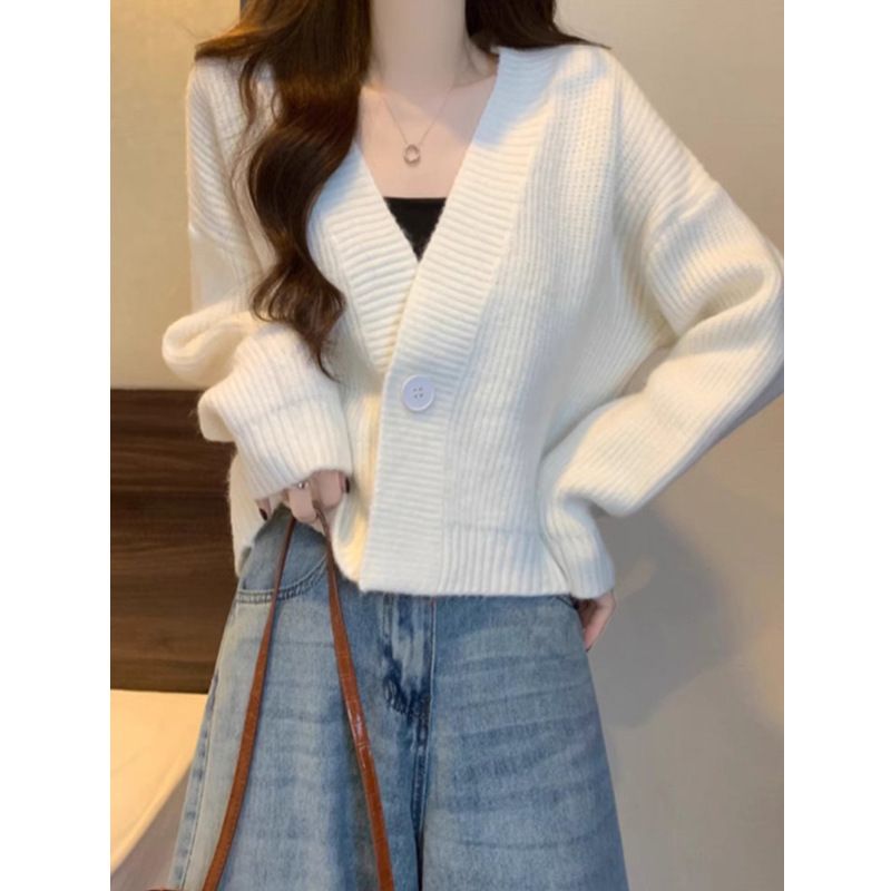 2024 nuova giacca corta in maglia rossa con scollo a V da donna in inverno, abbinata a cardigan lavorati a maglia per pigri outfit autunnali_voghion.com