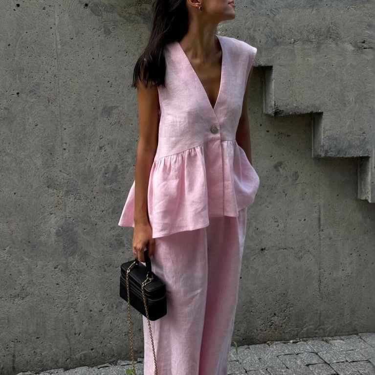 Nuovo 2025 rosa dolce completo due pezzi tutto in cotone con scollo a V, canotta senza maniche e pantaloni lunghi per donna_voghion.com