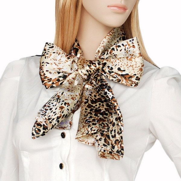 Blando Gold Flowing Leopard Design Elegant Exquisitely Soft Silk Scarf/Wrap/Shawl(Small)_voghion.com