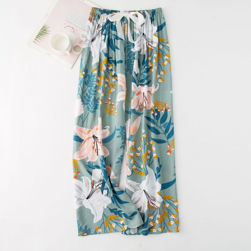Women's Sleepwears Large size pants thin pregnant women can wear shorts on the beach_voghion.com