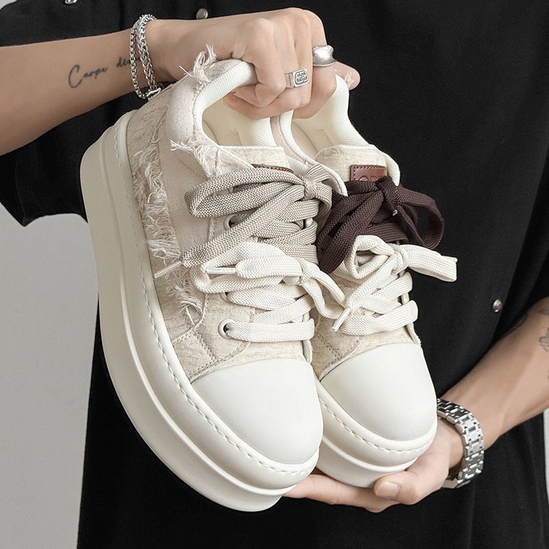 Sneakers da uomo invisibili con rialzo di 8 cm, con plateau semplice, bianche_voghion.com
