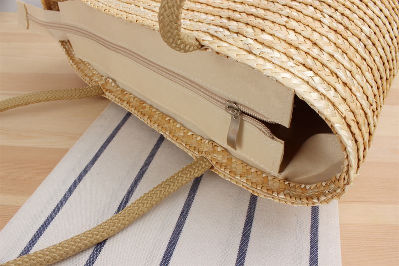 New Large Capacity Straw Woven Bag for Seaside Vacation Hand Woven Summer Seaside Beach Luxury Straw Bag_voghion.com