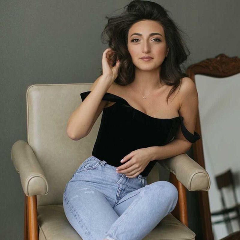 HY21553 Top tipo túnica sexy de un solo hombro con diseño de espiga de pescado, estilo para mujer, corte entallado, corto, versátil y picante._voghion.com