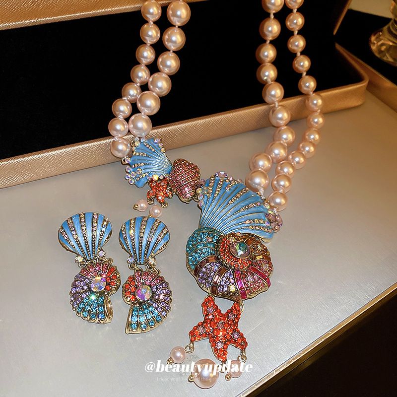 Collier de perles double couche en forme d'étoile et de coquillage en diamant médiéval avec un style luxueux et léger, une créativité exagérée, une chaîne de collier,_voghion.com