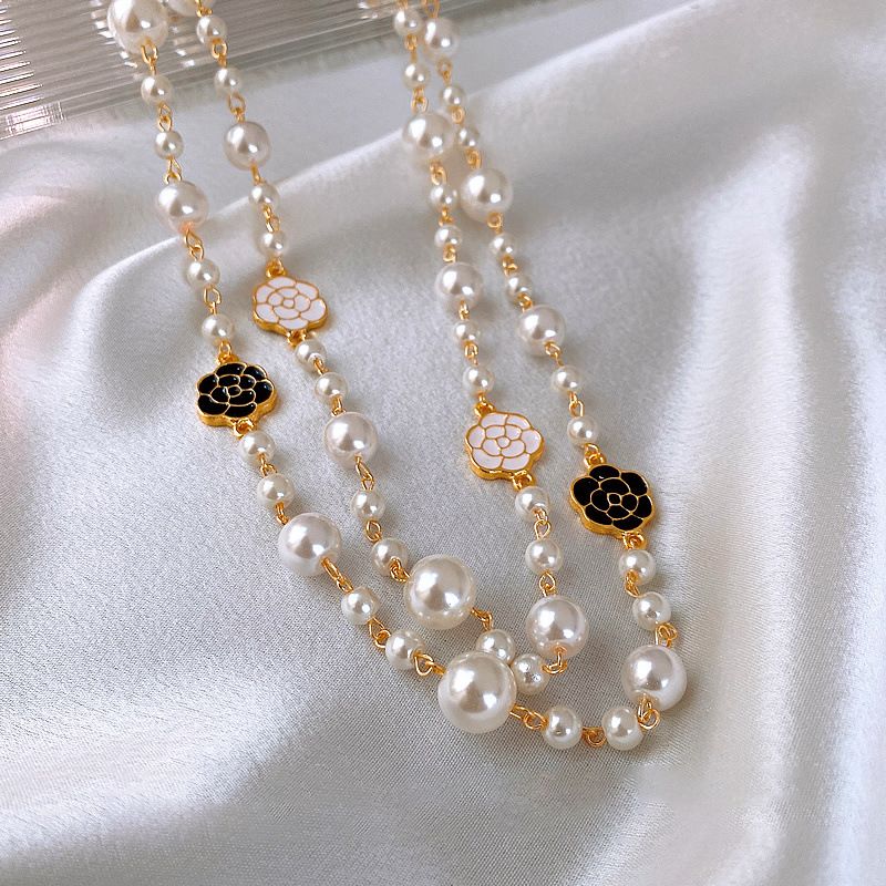 Colier lung cu perle Camellia alb-negru, lanț de pulover simplu și ușor la modă, temperament și_voghion.com