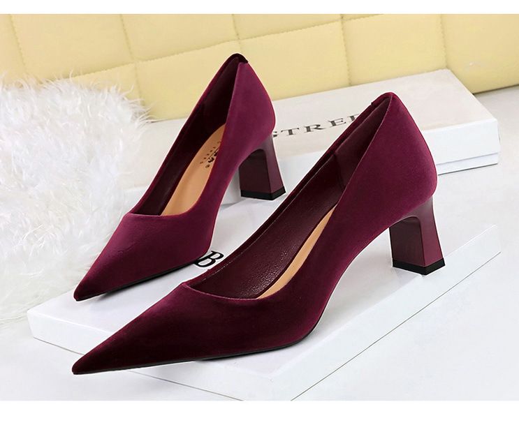 6188-9 Zapatos sencillos de moda para banquetes, de tacón alto y grueso, de gamuza y terciopelo del oeste, con boca poco profunda y puntiagudos_voghion.com