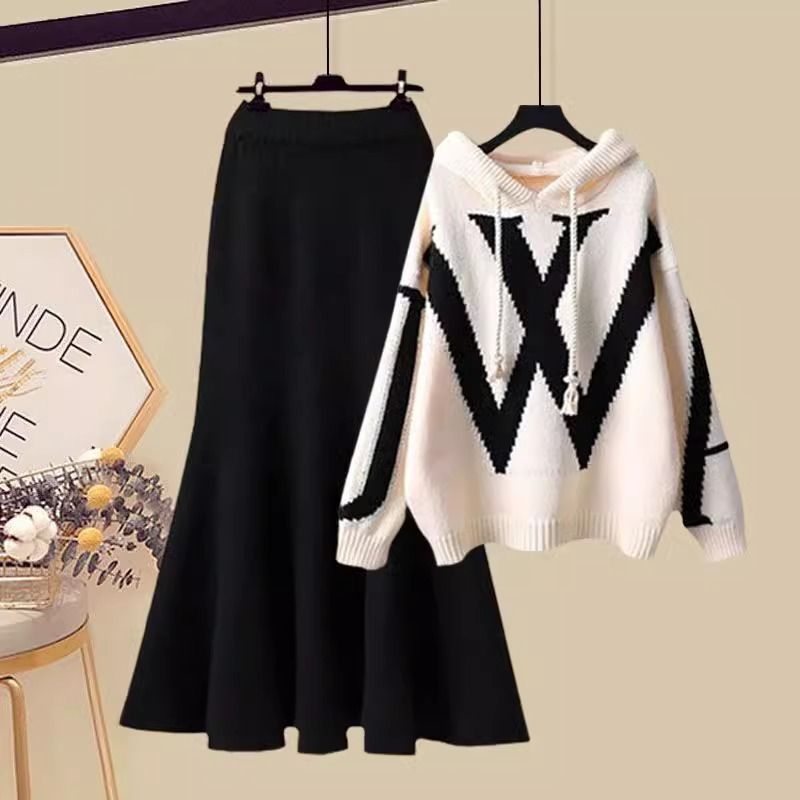 Damkläder Höst Plus Size Outfit För kvinnor Ny stil Mode Temperament Ålder Reducerande Huvstickad tröja Kjol Tvådelad kostym_voghion.com