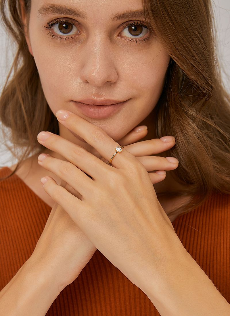 Anello con zircone quadrato semplice alla moda francese, anello da dito indice di fascia alta, fresco e versatile, design di nicchia femminile_voghion.com