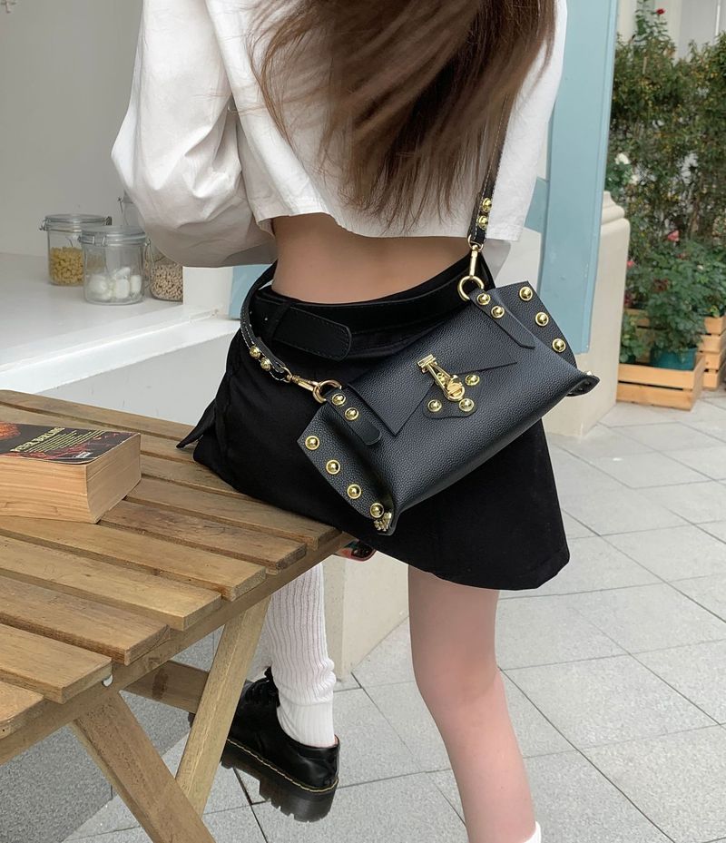 2024 nuova borsa a tracolla personalizzata Liu Ding cool girl alla moda, stile punk, di alta qualità, da donna, borsa di nicchia_voghion.com