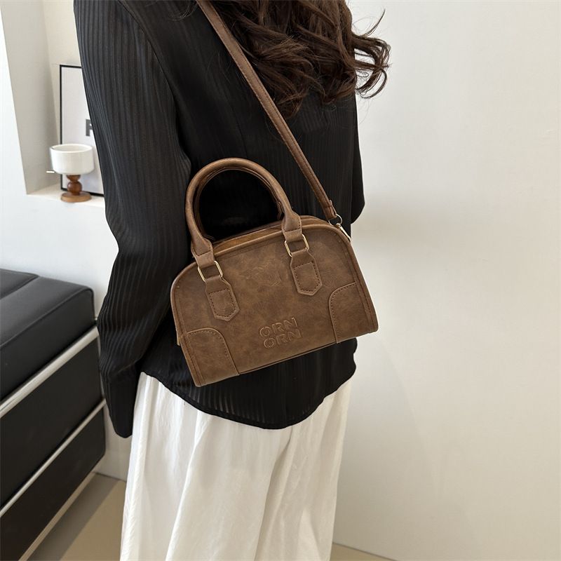 Popolare tracolla a spalla singola per borse da donna Borsa quadrata piccola portatile di nuova moda primavera 2024_voghion.com