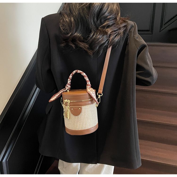 Bolso bandolera tipo cubo para mujer, estilo moderno, sencillo y de tendencia._voghion.com