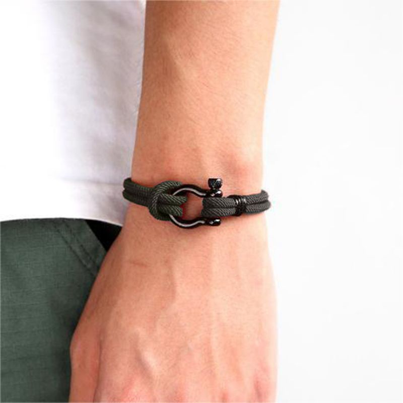 Mens Rope Bracelet Black Shackle Extremely Durable And Scratch Resistant Waterproof Paracord Handmade Nautical Wristband For Men_voghion.com