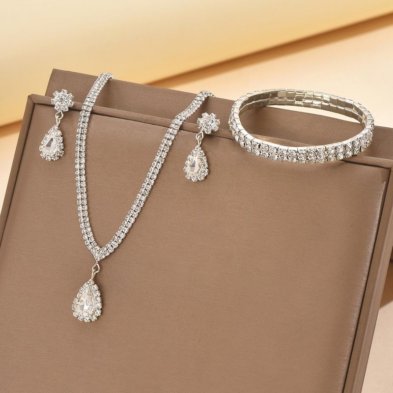 Set di gioielli da donna, alla moda, dal design semplice e alla moda, con ciondolo a forma di goccia di diamante, collana, orecchini, anello, gioielli, set da sposa, accessori_voghion.com