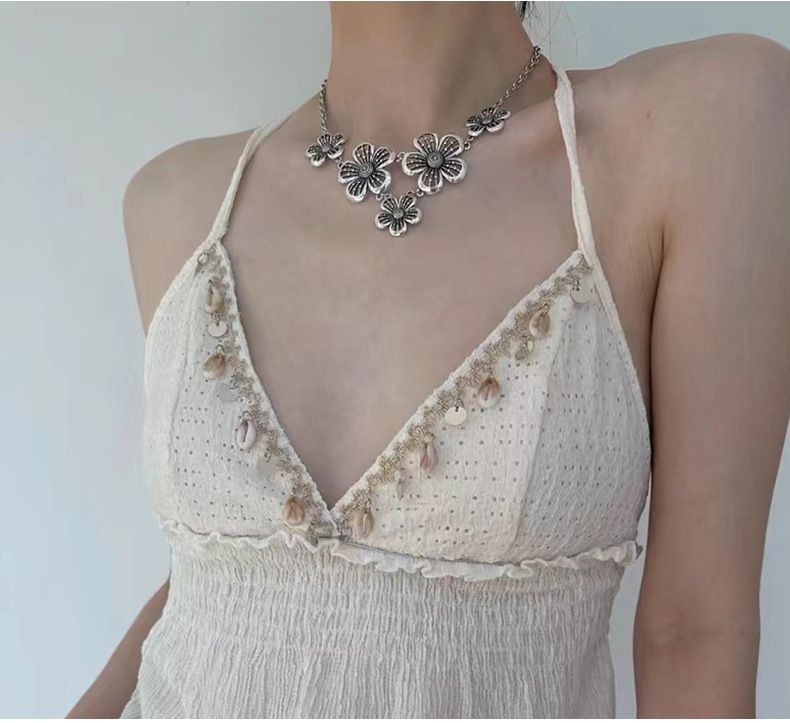 Colar de metal com pingente boêmio feminino, novo nicho exagerado, design sofisticado, corrente de clavícula, tendência_voghion.com