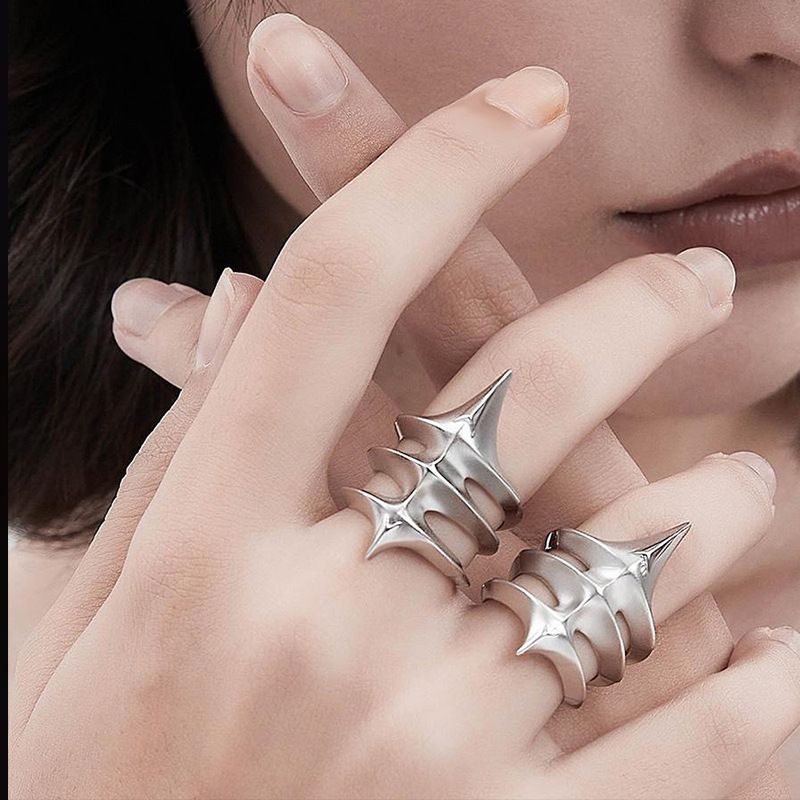 Thorn Irregular Opening Personality Design Sense Punk Style Exaggerated Ring Jewelry_voghion.com