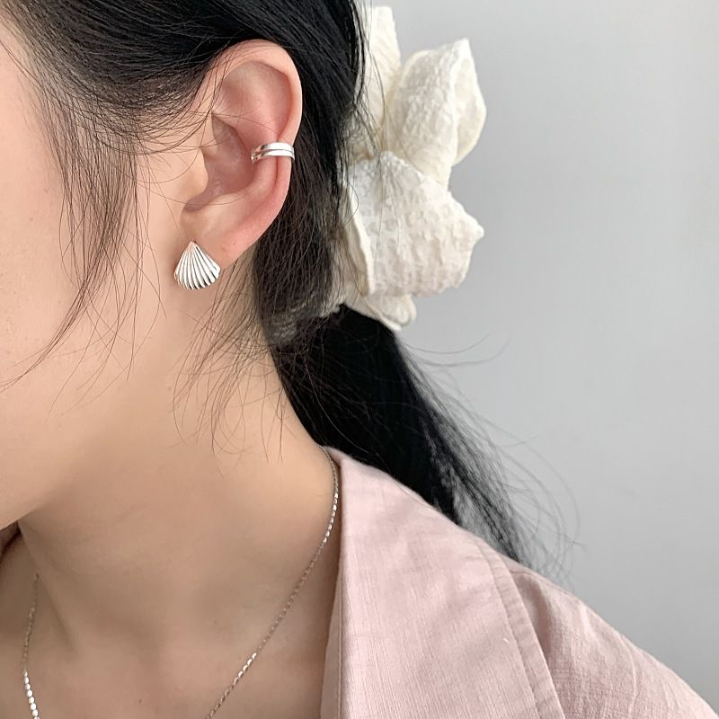 S Pure Silver Korean Blogger Fever Same Fan-shaped Ins Style Light Luxury High-end Stud For Women New Earrings_voghion.com