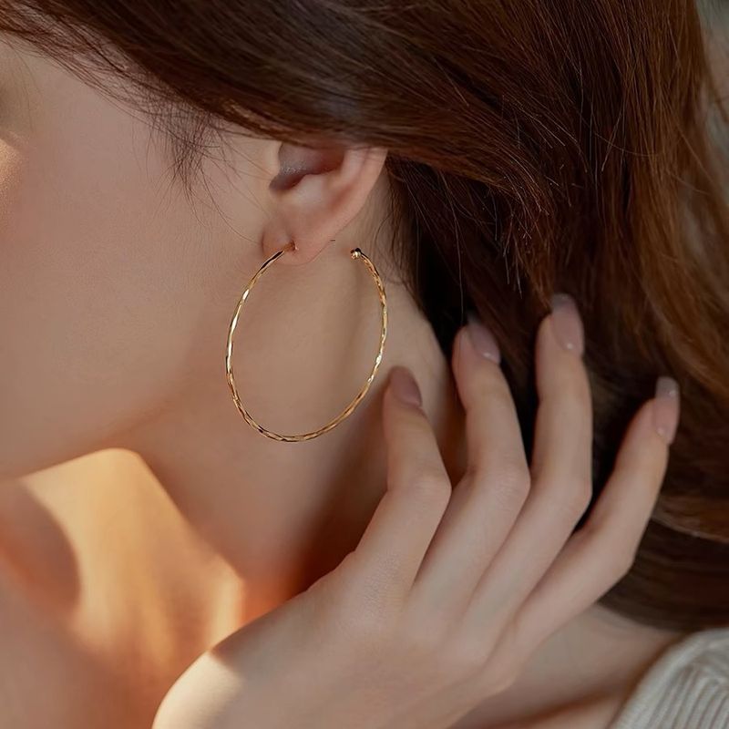 Orecchini a cerchio grandi in metallo semplice bicolore opzionali, eleganti cerchi a nicchia, borchie esagerate, clip per zanzariera_voghion.com