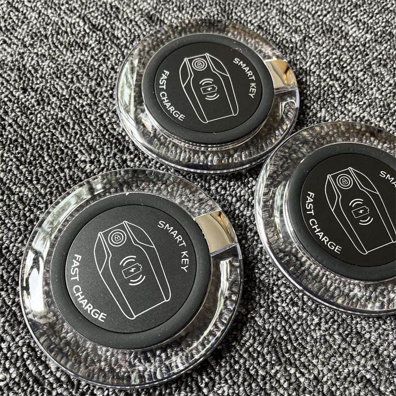 Only 11.8 Packs Bare Clothes Are Treated As Waste Products Blu-ray Compatible Stable 5v2a 10W (Max) Wireless Charger_voghion.com