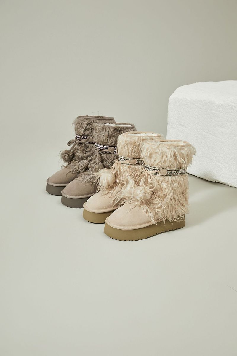 ShoeGlobe 2025 Bosi Neue Schneestiefel im neuen Stil mit Wassertropfen-Fellschleife, erhöhter dicker Sohle, warmer, verdickter runder Zehenpartie, zum Hineinschlüpfen für Damen_voghion.com