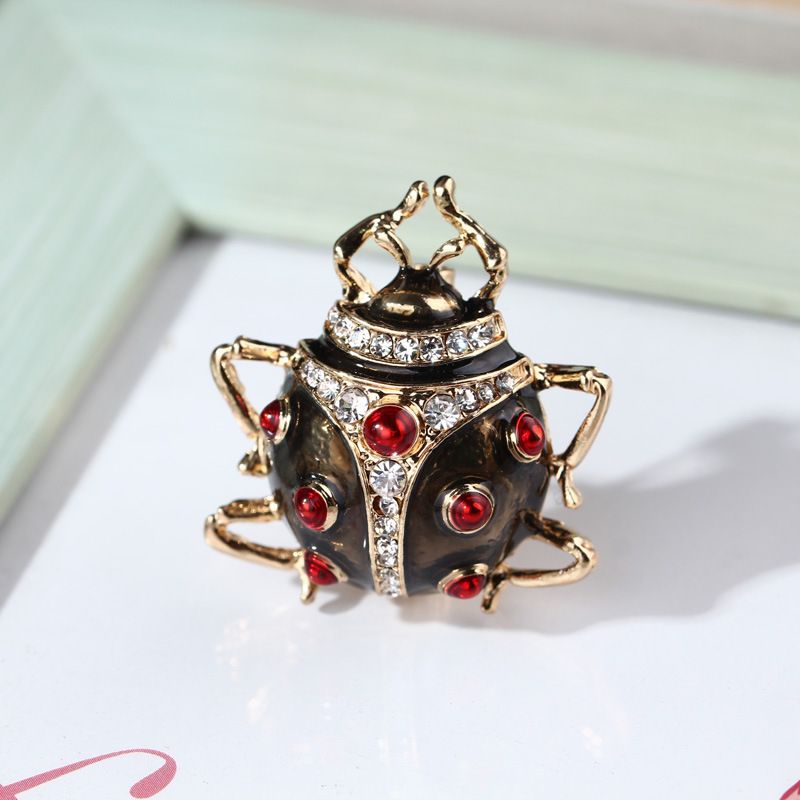 Moda giapponese e coreana personalità cartone animato sette punti coccinella smalto goccia di olio diamante insetto animale accessori spilla corsage_voghion.com