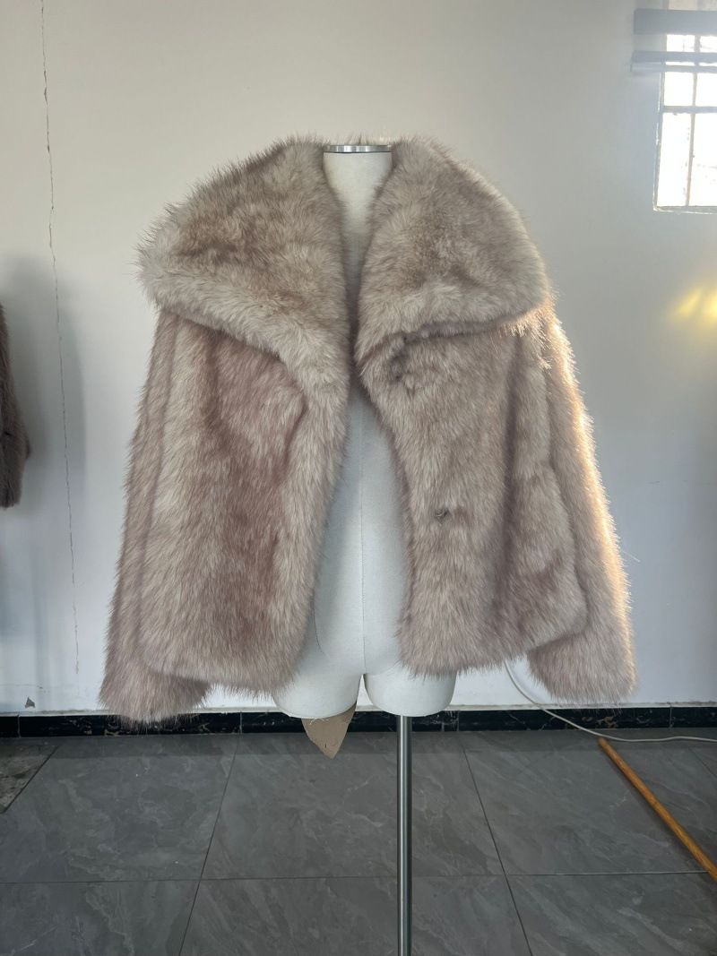 Cappotto in pelliccia sintetica di volpe per donna - Giacca invernale di media lunghezza con risvolto oversize, colore sfumato alla moda, stile street_voghion.com