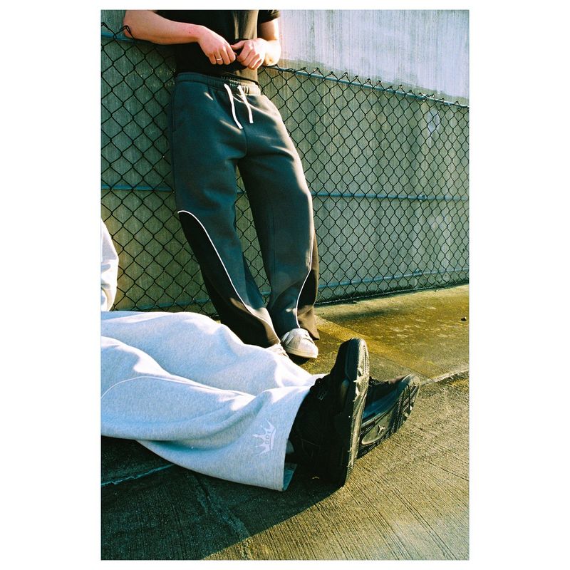 Elastische Jogginghose mit besticktem Patchwork-Muster für Unisex – trendige Streetwear-Jogginghose für Männer und Frauen (Schwarz/Grau, S-4XL)_voghion.com