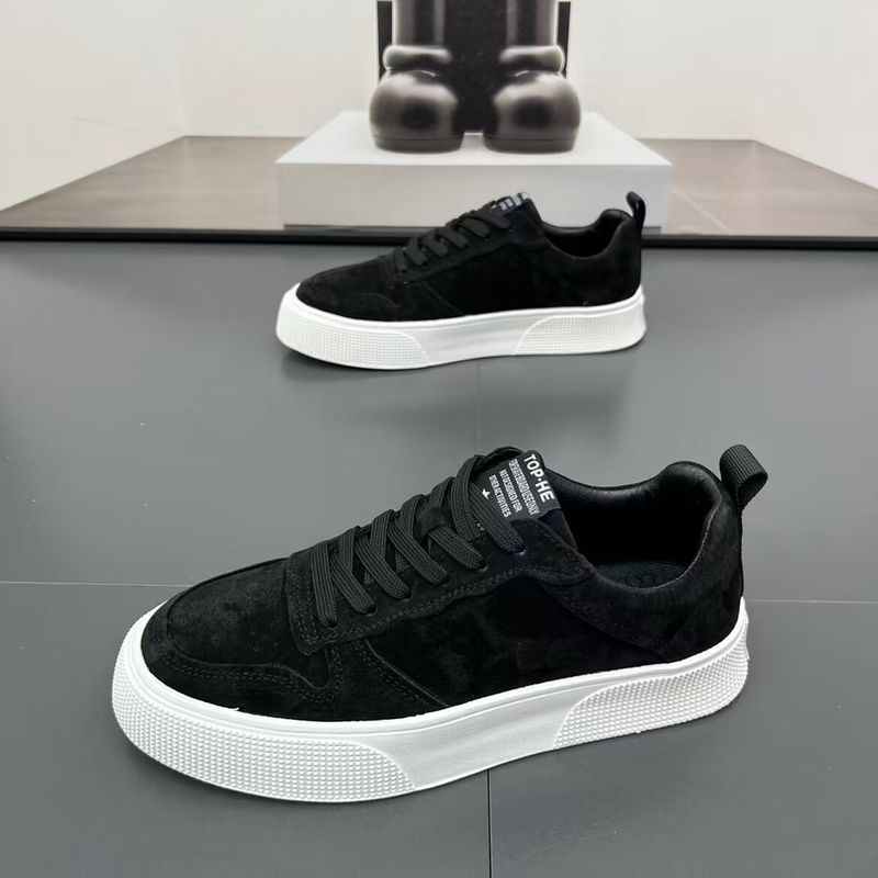 New autumn and winter fur men's shoes light casual sports shoes soft soles comfortable board shoes_voghion.com