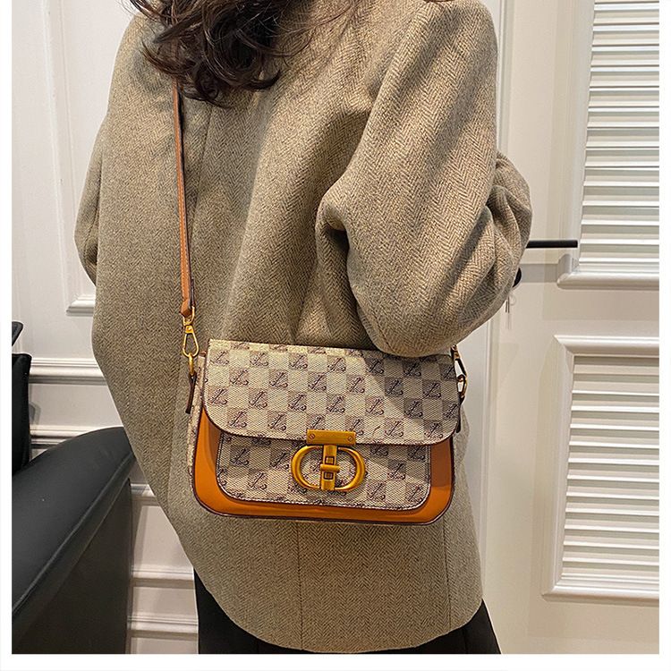 Fibbia con chiusura di alta qualità, grande capacità, elegante borsa quadrata piccola, 2024 nuova monospalla versatile e alla moda_voghion.com