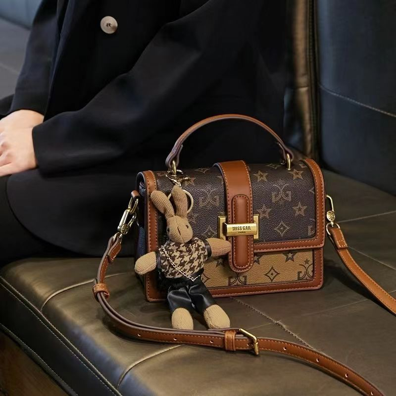 Borsa portatile stampata in stile retrò di nuova moda di vendita calda per borsa da donna versatile a tracolla con tracolla monospalla da donna_voghion.com