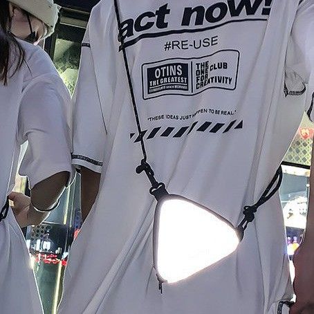 2025 Nuovo Portafoglio Triangolare a Tracolla con Portachiavi e Portamonete Riflettente, Mini Borsa Abbinata_voghion.com