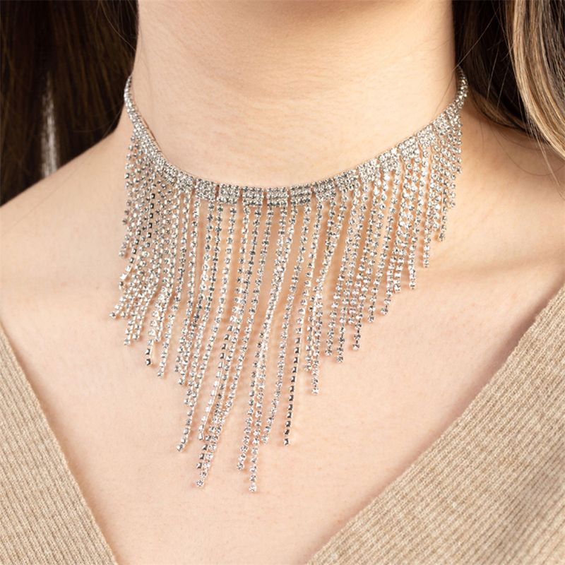 Personalized luxury rhinestone tassel simple and versatile necklace, exaggerated new diamond studded collarbone chain,_voghion.com