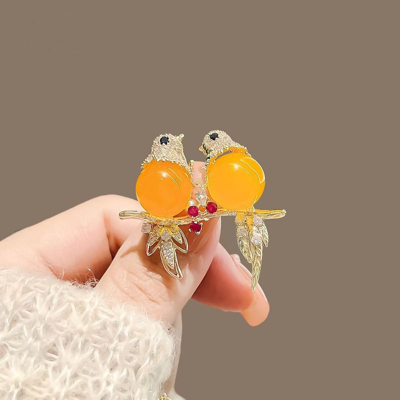 Nuevo broche lindo de pájaro de lujo de alta gama con ramillete de temperamento de alta gama anti-luz, exquisito accesorio para traje._voghion.com