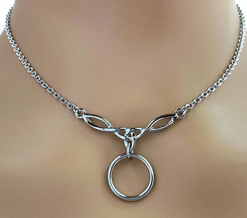 Gioielli e accessori Luna e stelle - Anello a forma di O discreto in regalo_voghion.com