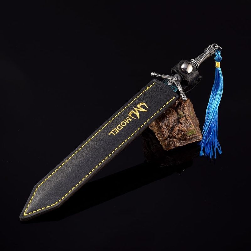 Elden Ring DLC Shadow Of The Erdtree Bloodborne's Holy Moonlight Großschwert Kampfkunstschwert Spielsammlung Schreibtisch Zimmerdekoration Rucksackanhänger_voghion.com