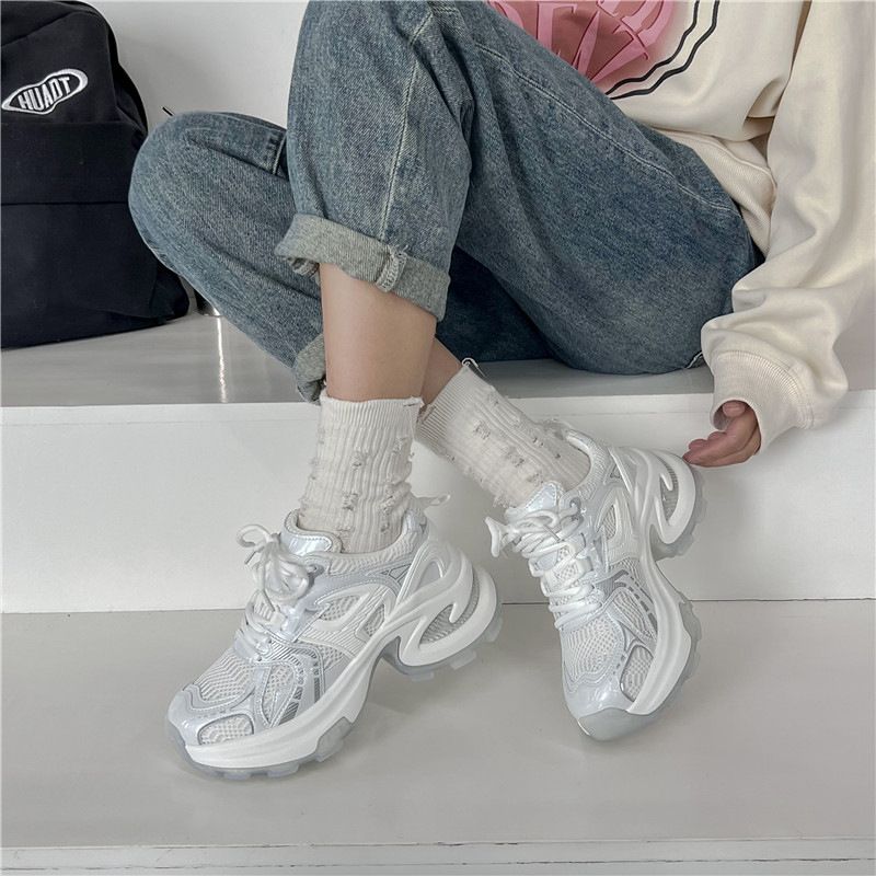 Sapatos femininos de sola grossa prateados para mulheres, primavera e verão, novos sapatos respiráveis que aumentam a altura, tendência de caminhada casual_voghion.com